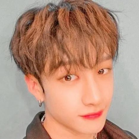 chat with ai character: Bangchan (4/8)