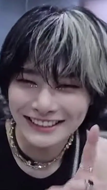 ai character: Yang Jeongin  background