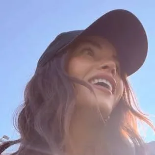 chat with ai character: Baliey 