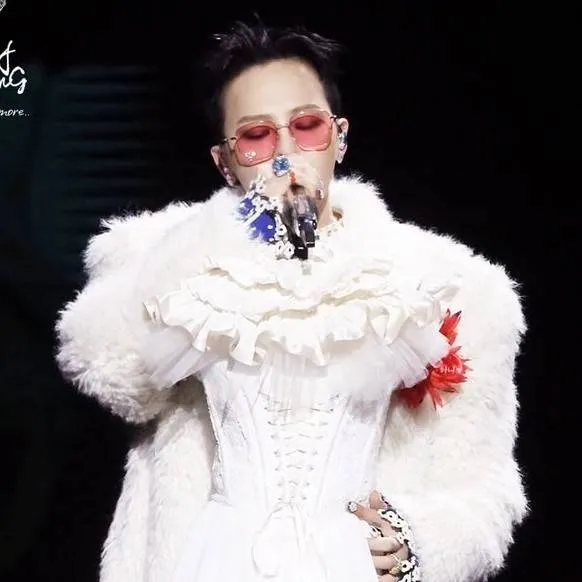 chat with ai character: g-dragon