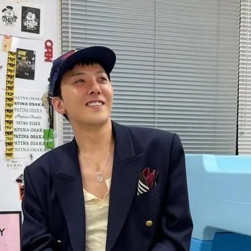 chat with ai character: G-DRAGON