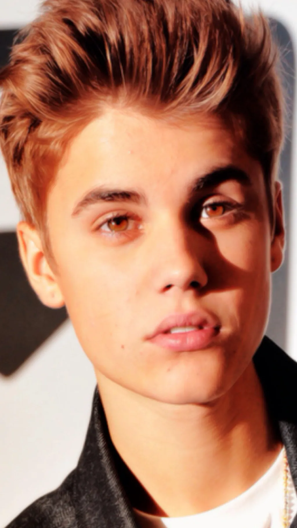 ai character: Justin Bieber background