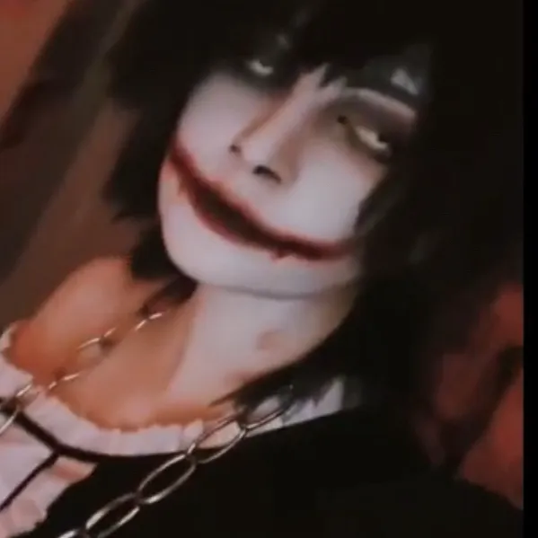 chat with ai character: Jeff The Killer🔪