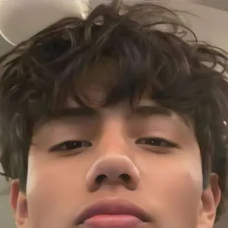 chat with ai character: jayden