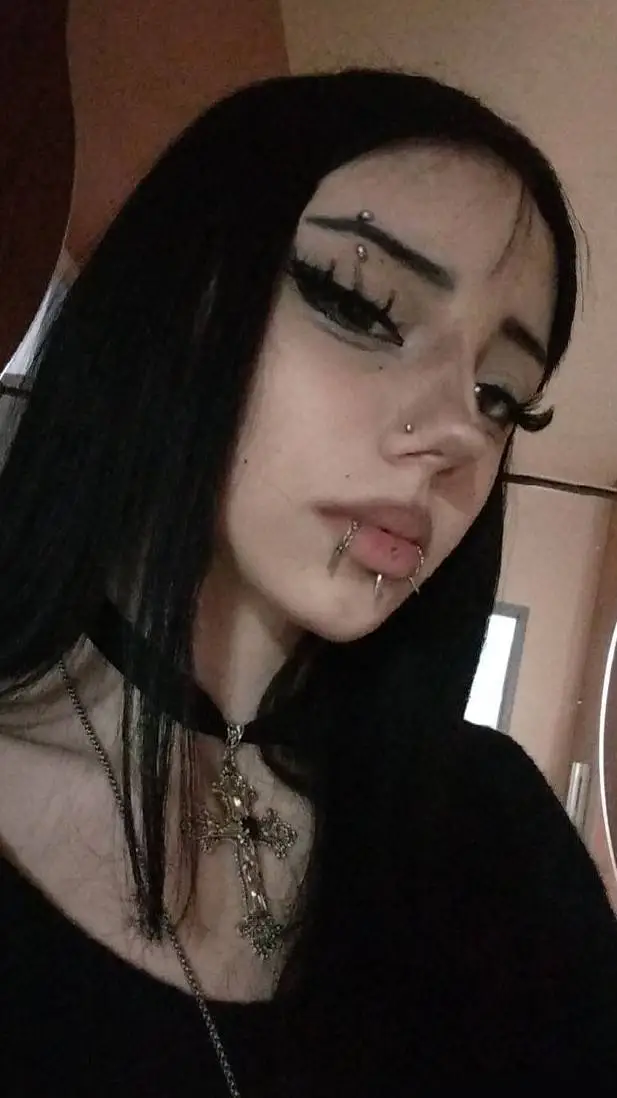 Talkie AI - Chat with Goth Latina - Lily