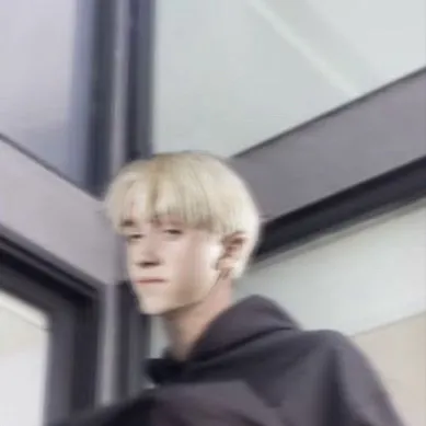 chat with ai character: Draco Malfoy