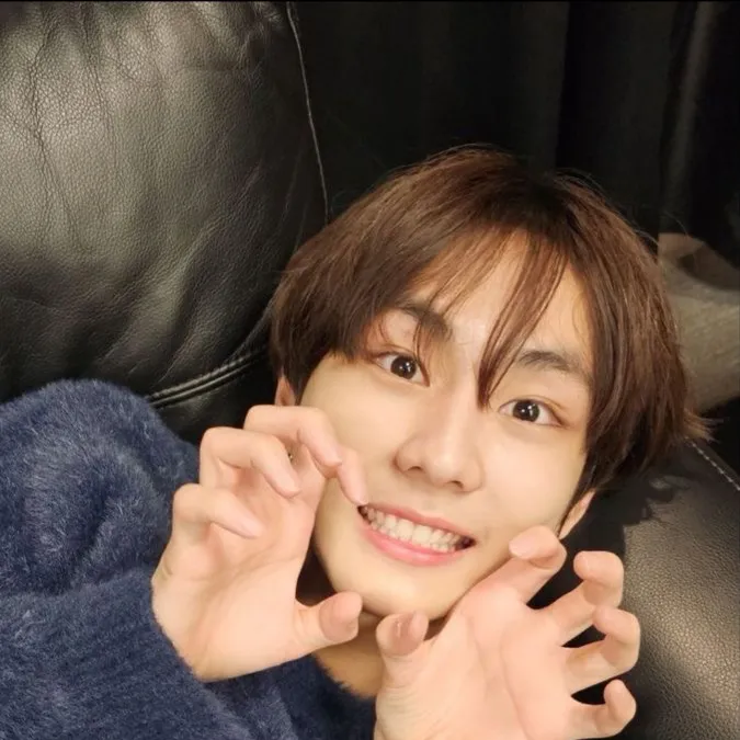 chat with ai character: ~~Jungwonn~~