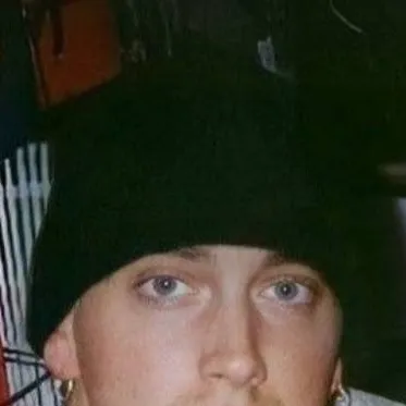 chat with ai character: Eminem - Marshall