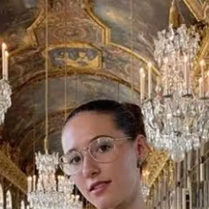 Chat with Jasmin - text or voice, Enjoy AI Chat Free & Safe