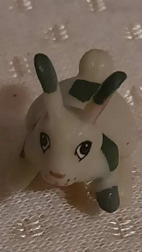 ai character: Riionn. background