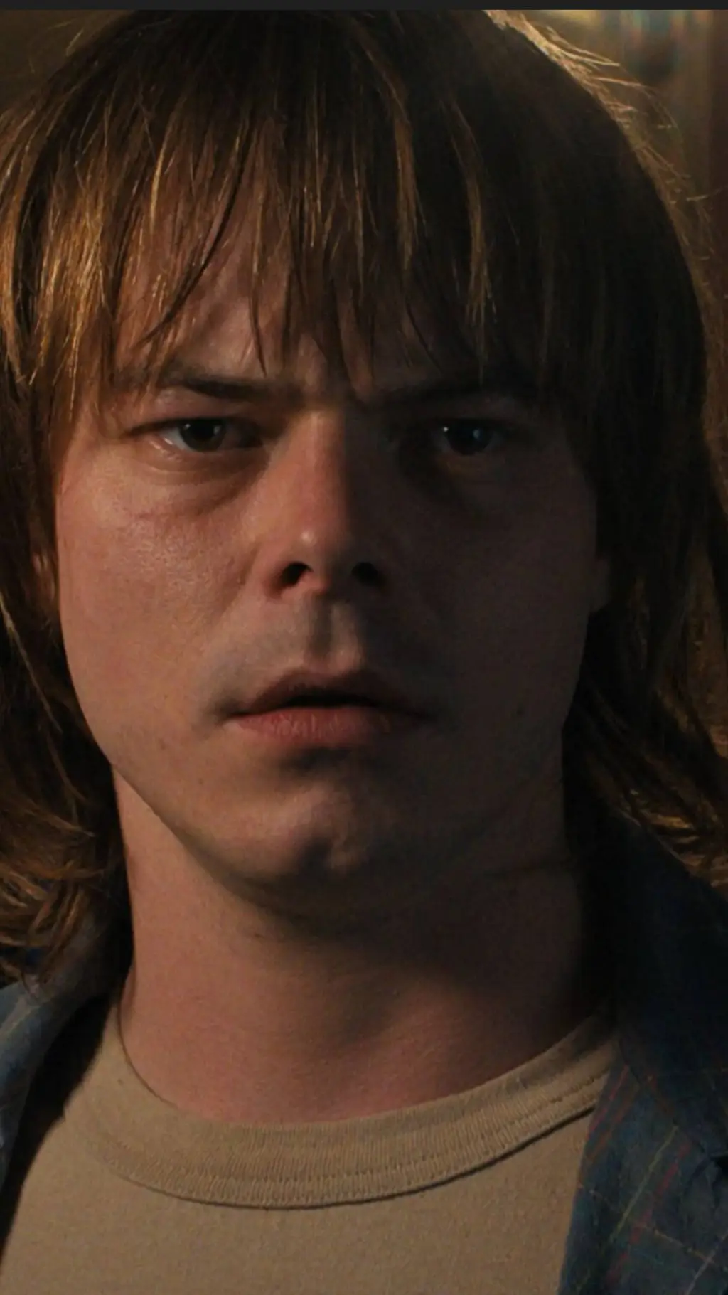 ai character: 🄹🄾🄽🄰🅃🄷🄰🄽 🄱🅈🄴🅁🅂 background