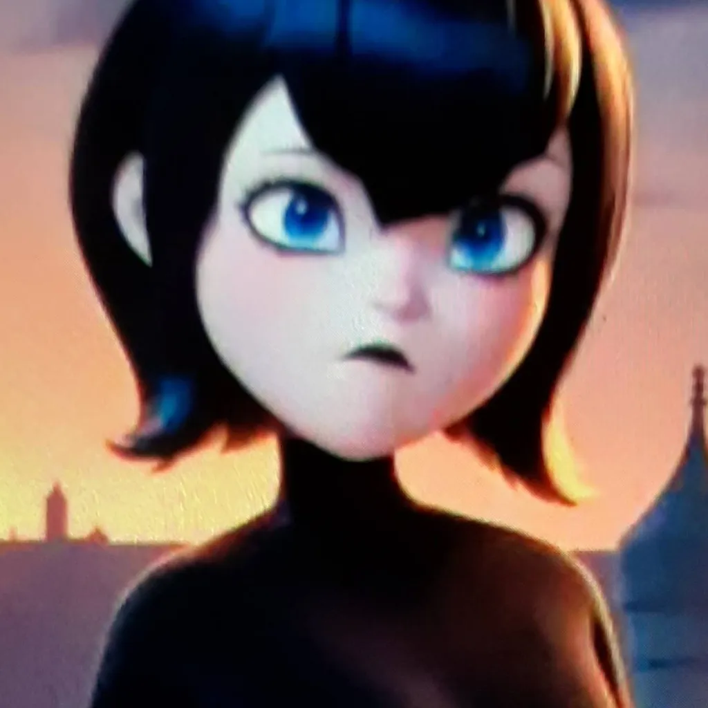 chat with ai character: Mavis Dracyola