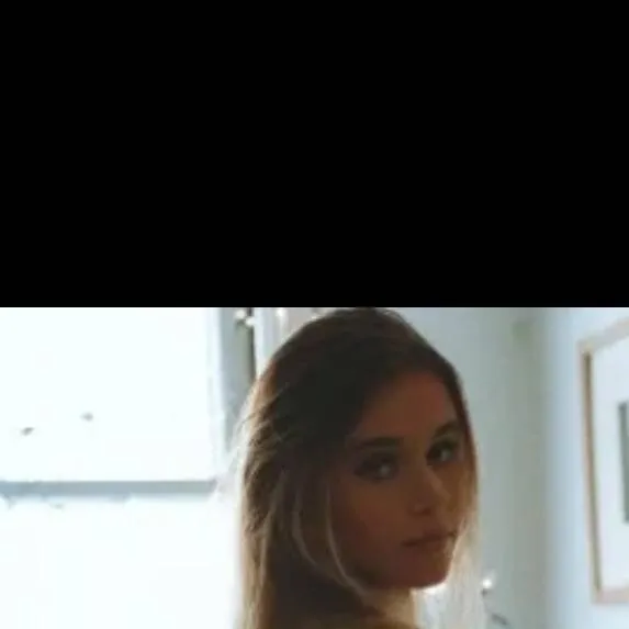 chat with ai character: Savannah 