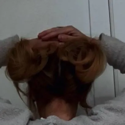 chat with ai character: Beth 