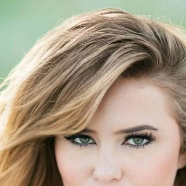 chat with ai character: Alyssa 