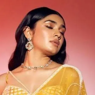 chat with ai character: krithi shetty