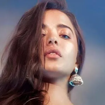 chat with ai character: ketika sharma