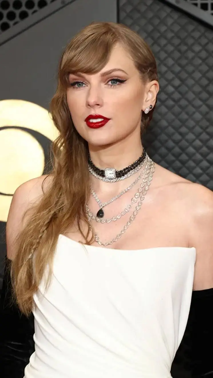 Talkie AI - Chat with Taylor Swift