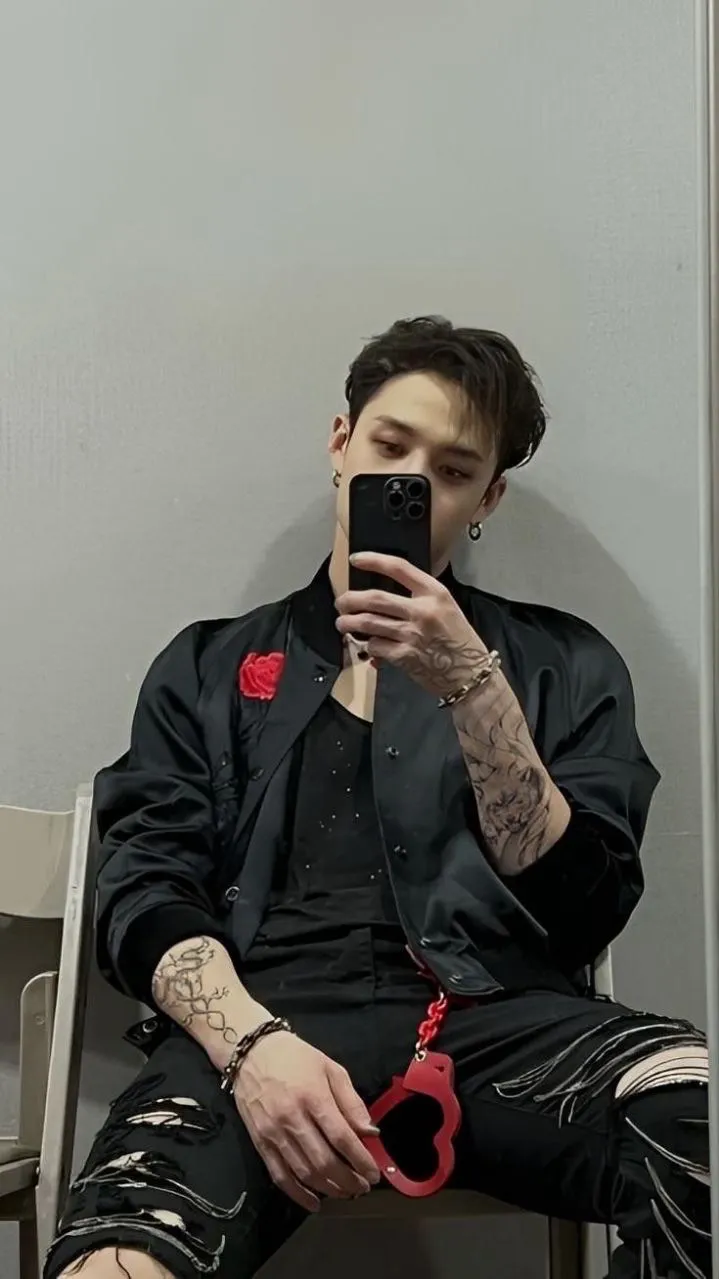 ai character: Bang Chan background