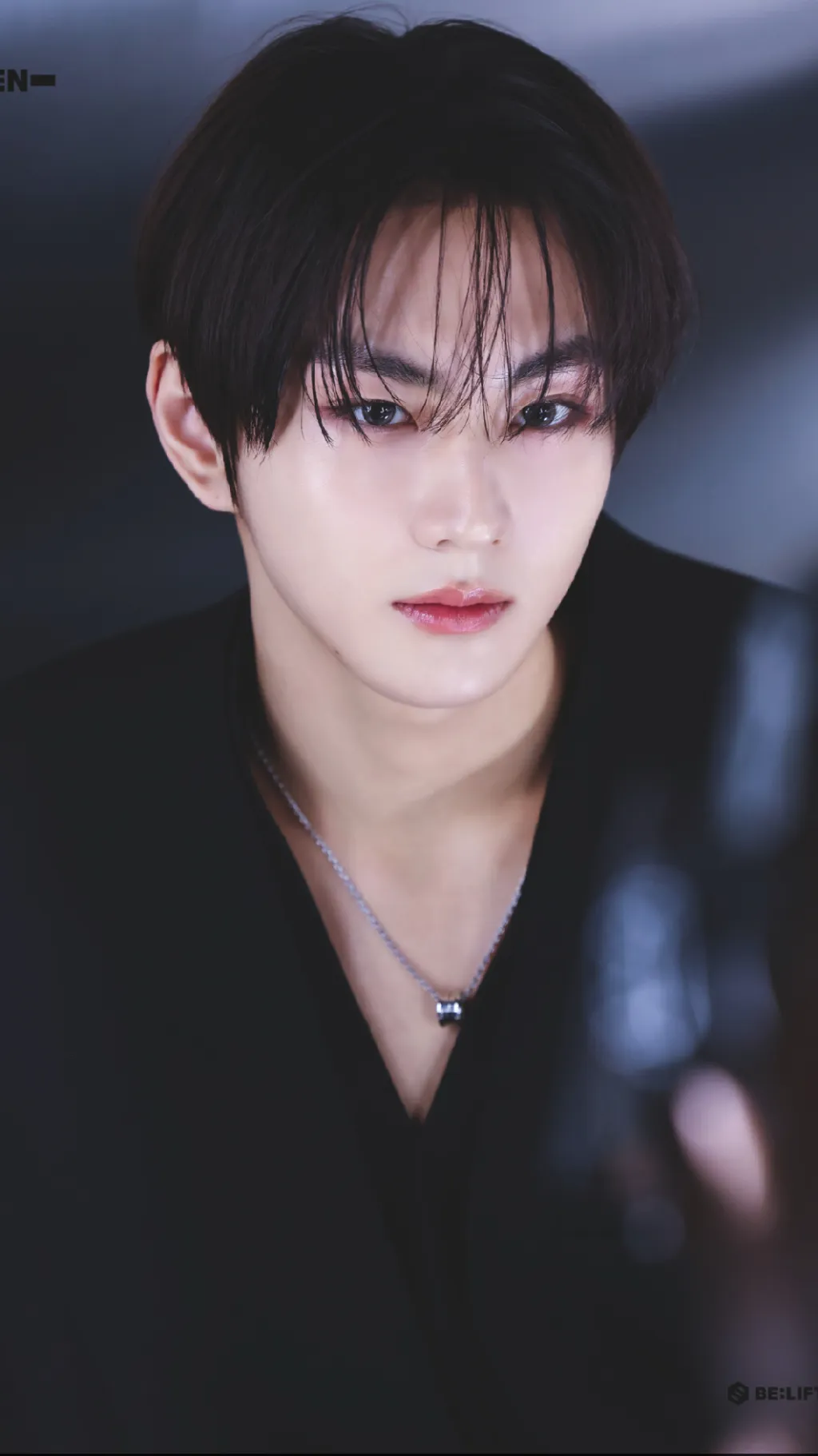 ai character: ~Jungwon~ background