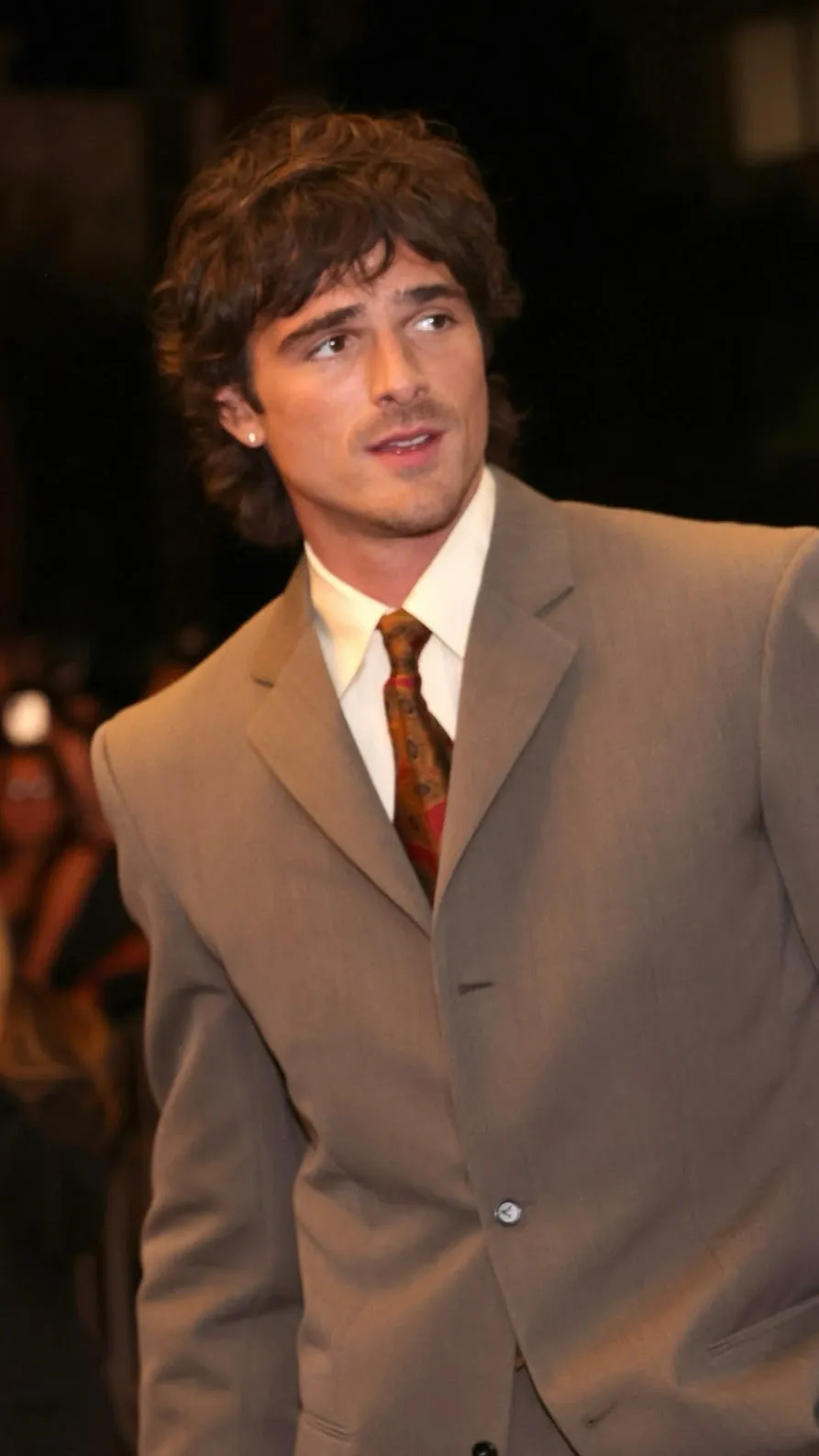 ai character: Jacob Elordi background