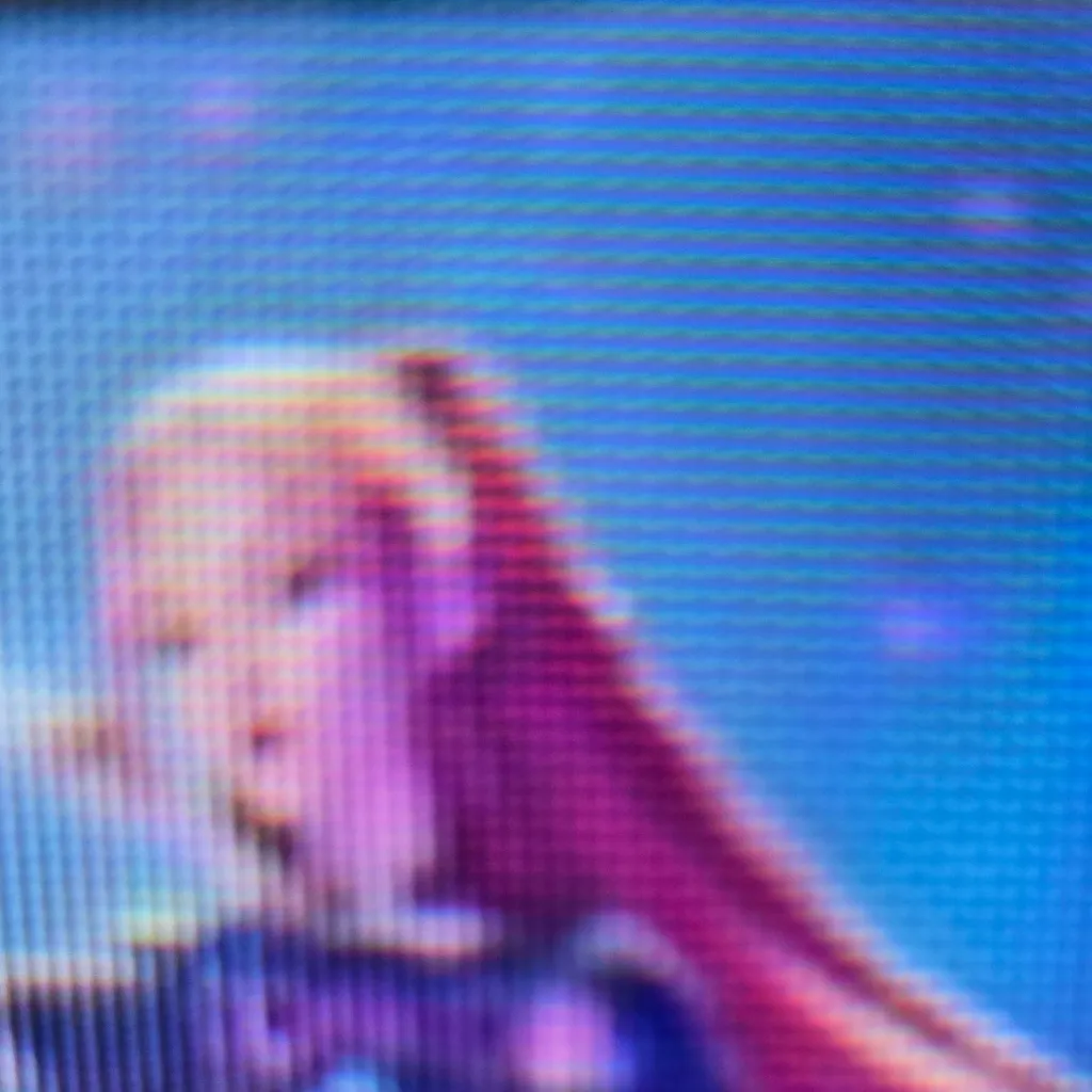 chat with ai character: mira