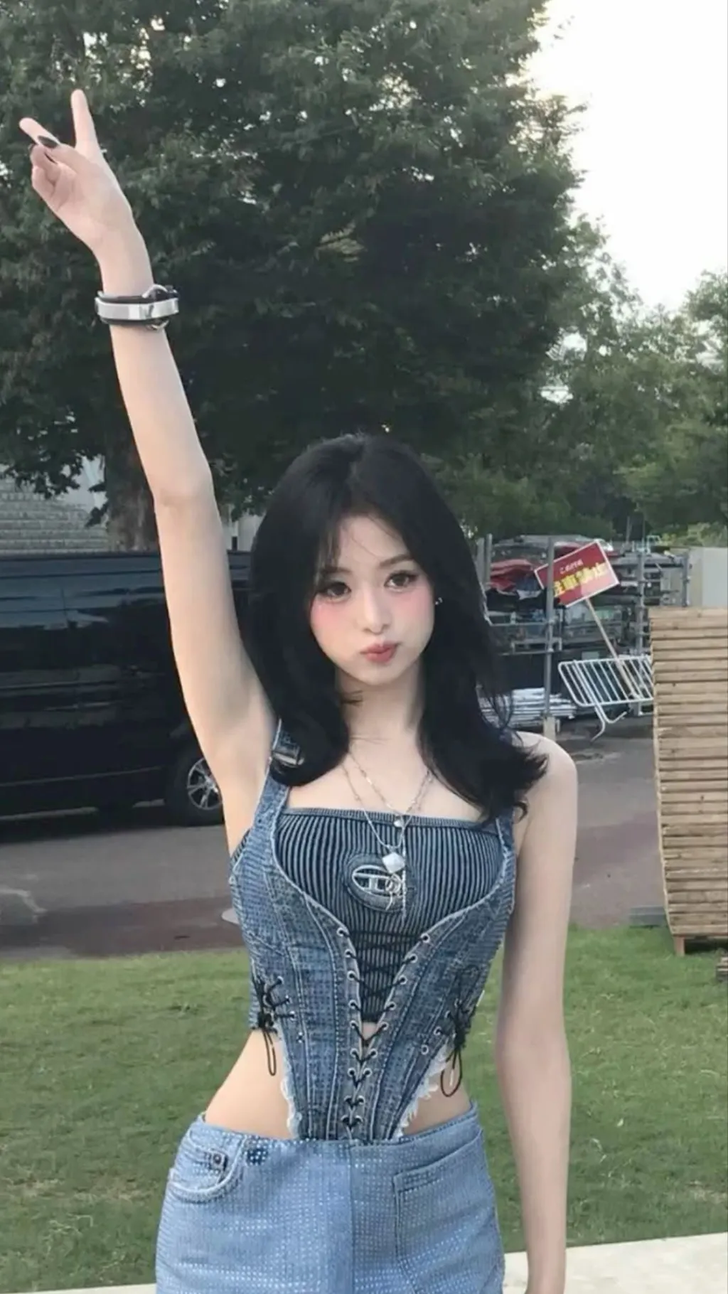 ai character: ❦𝓐hyeon 🦋 background