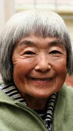 ai character: Grandma Chen  background