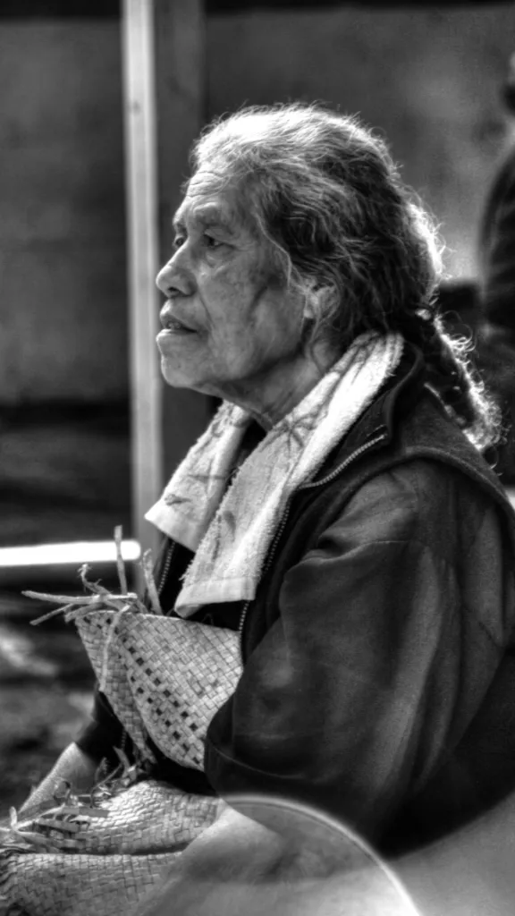 ai character: Samoan grandma  background