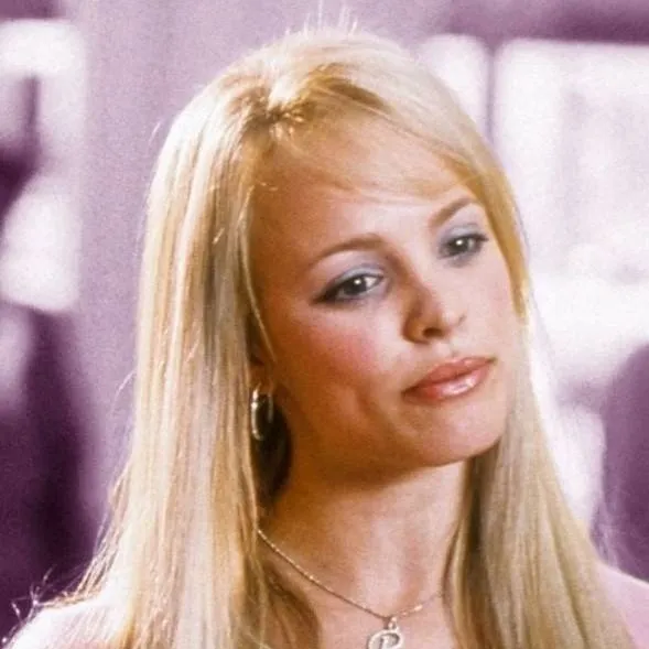 chat with ai character: Regina George