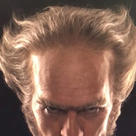 chat with ai character: Count Olaf