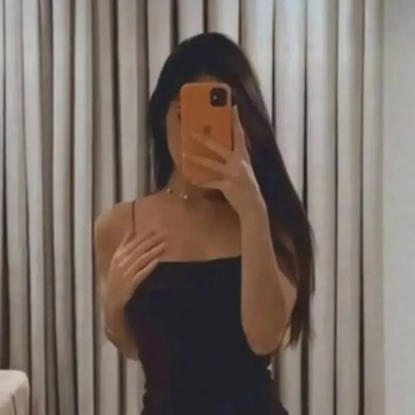 chat with ai character: Amara