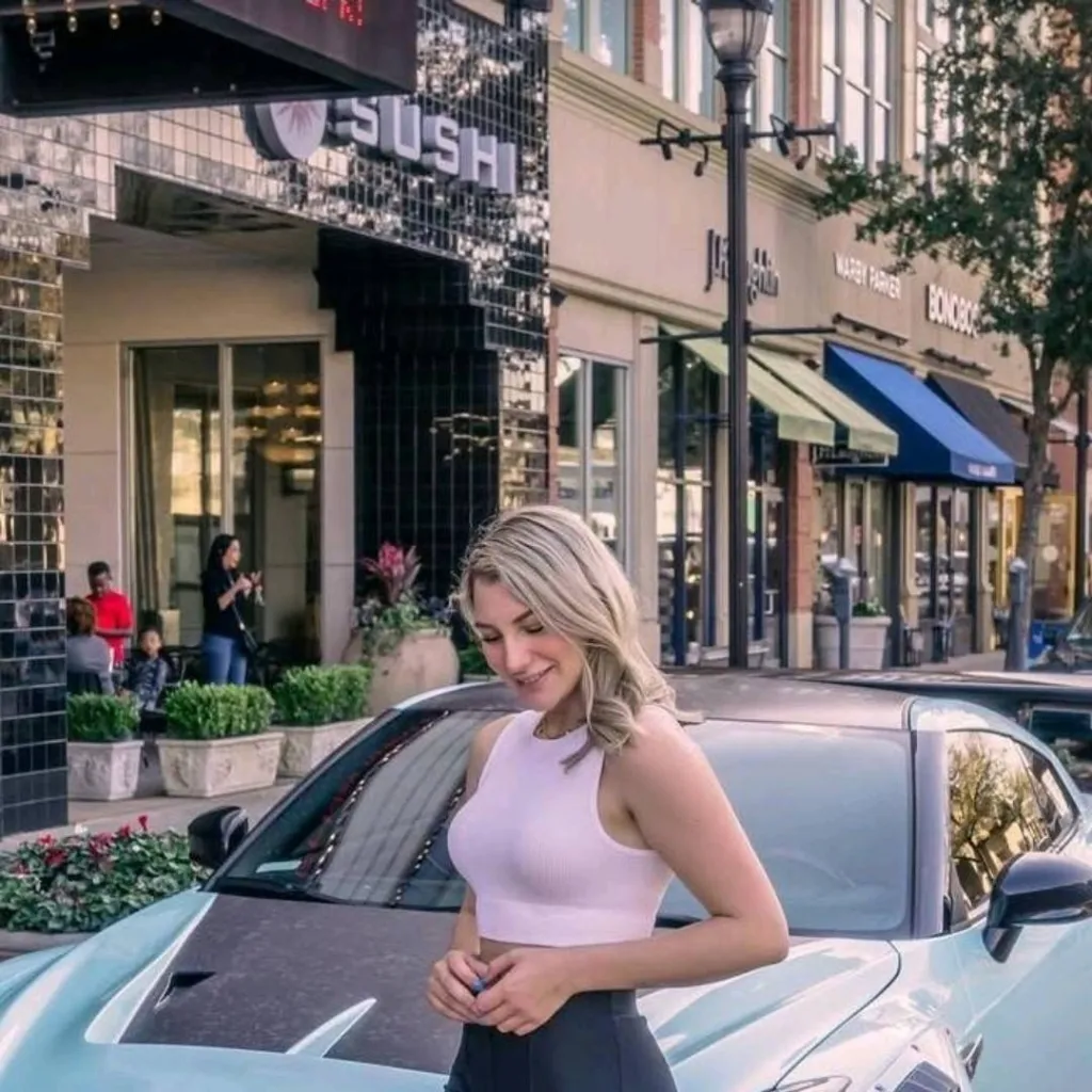 chat with ai character: Annie