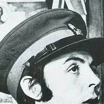 chat with ai character: HIWTW