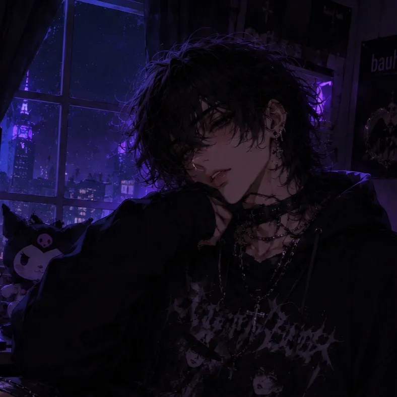 chat with ai character: Raven Evernight🖤