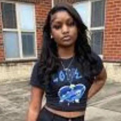 Chat with riah - text or voice, Enjoy AI Chat Free & Safe