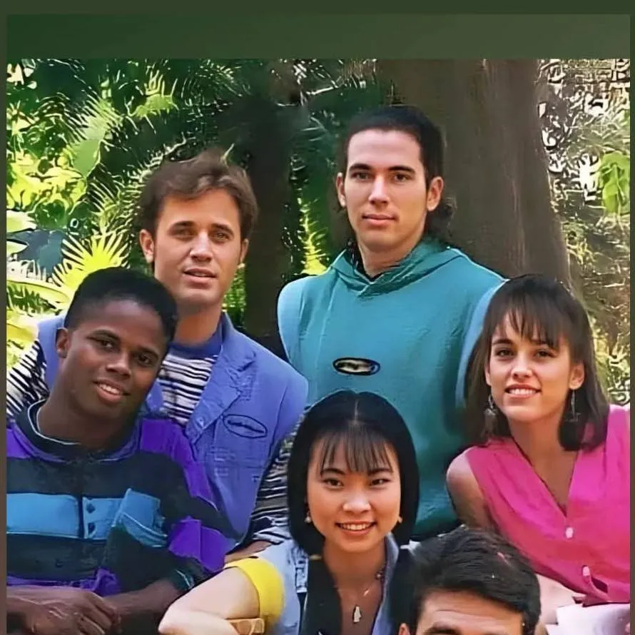 chat with ai character: The Power Rangers 