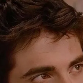 chat with ai character: Edward Cullen 