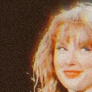 chat with ai character: Taylor swift