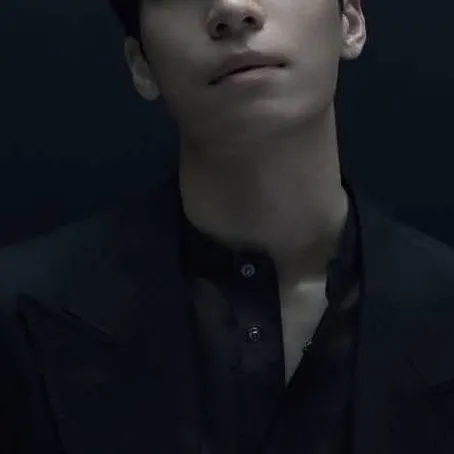 chat with ai character: Jun-ho