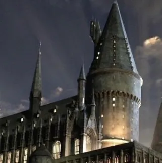 chat with ai character: Hogwarts