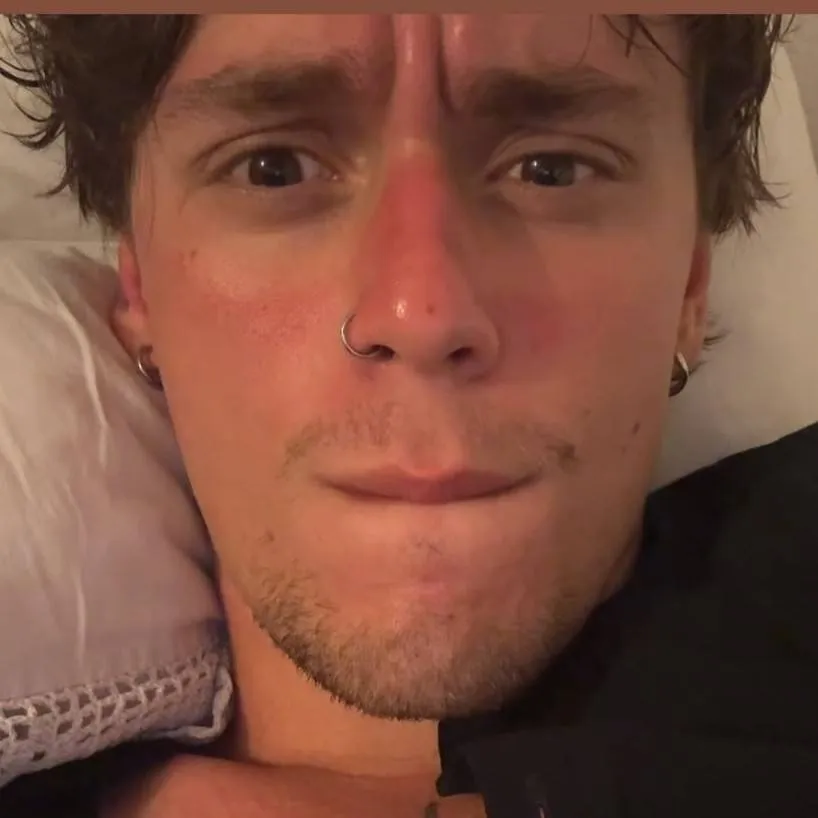 chat with ai character: michael