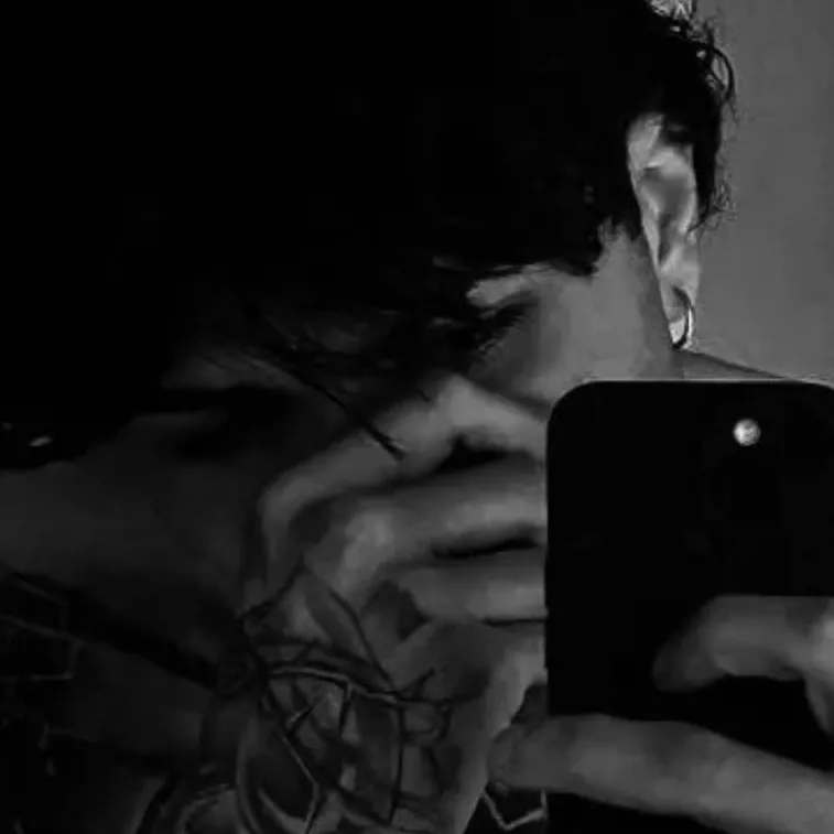 chat with ai character: George medici