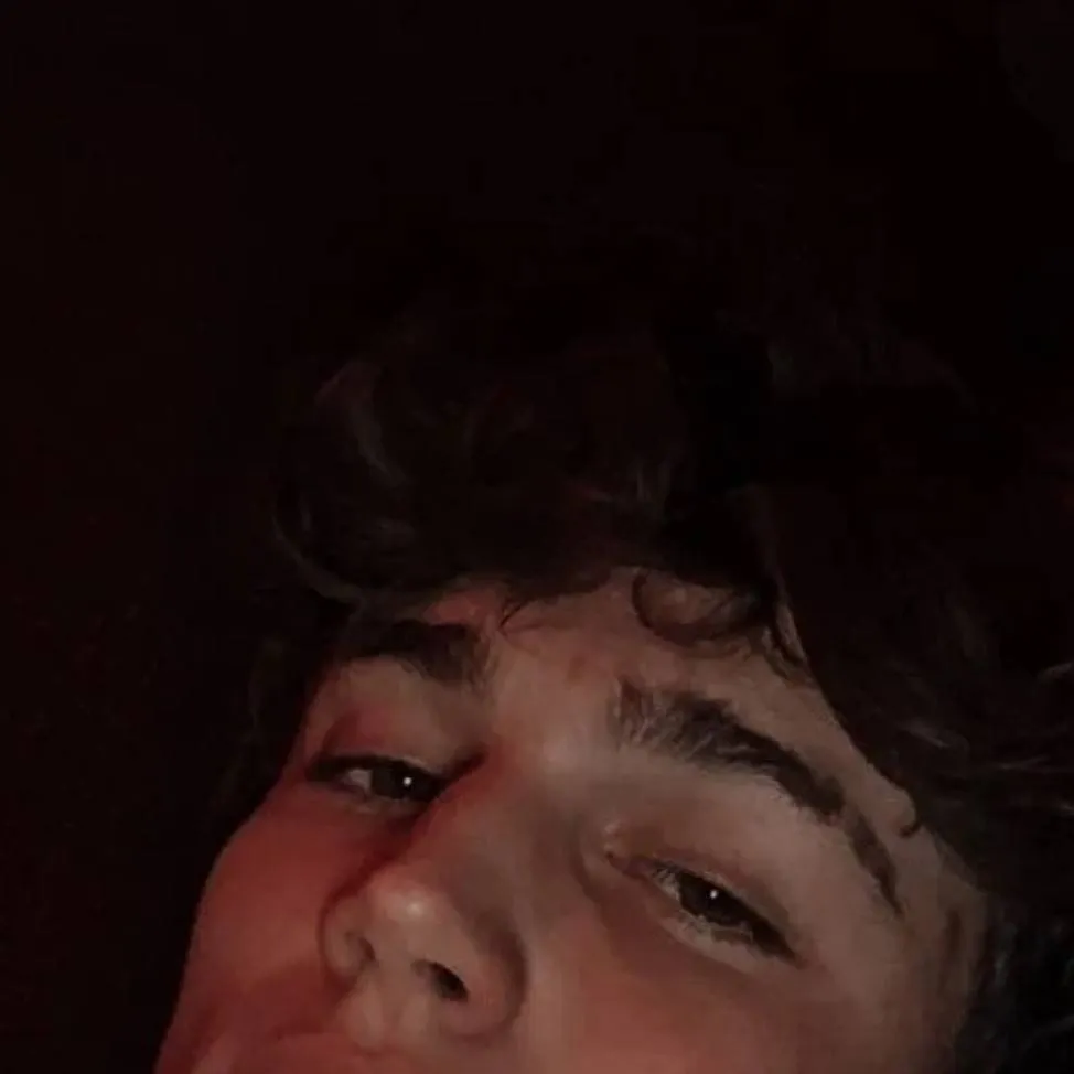 chat with ai character: Aiden Grey