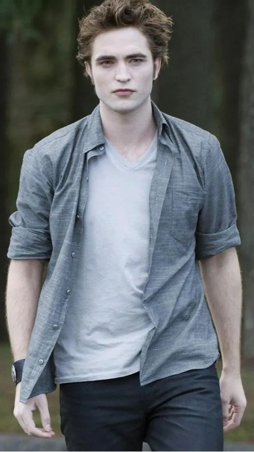 ai character: Edward Cullen 🥵 background