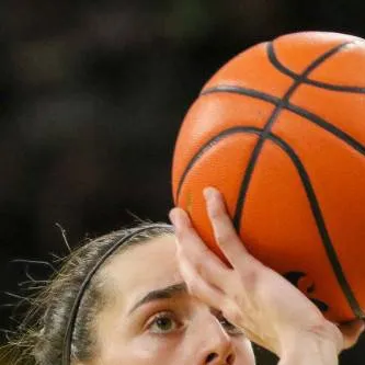 Chat with Caitlin clark - text or voice, Enjoy AI Chat Free & Safe