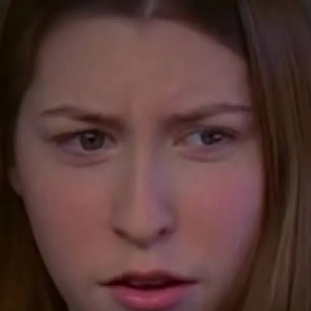 chat with ai character: Sue heck