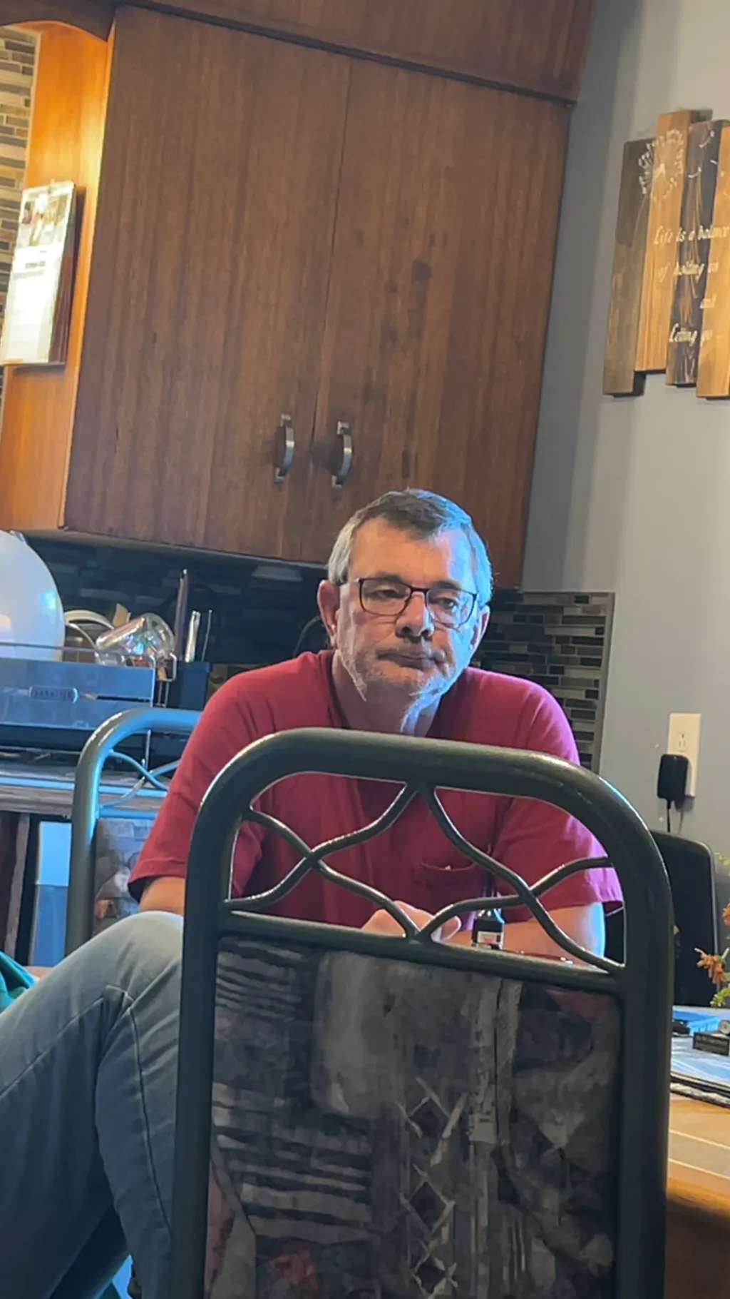 ai character: Old man background