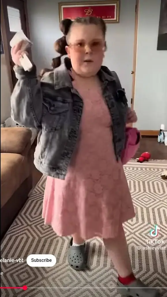 ai character: Ameila Rose background