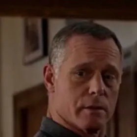 chat with ai character: Hank Voight 